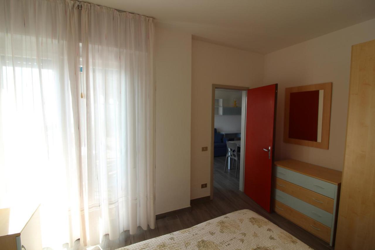 Appartamenti Puerto Do Sol 利尼亚诺萨比亚多罗 外观 照片